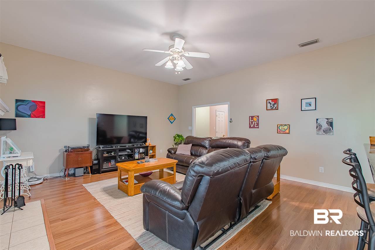 9211 Huckleberry Drive Daphne, AL 36527 - Photo 7 of 35 Living Room