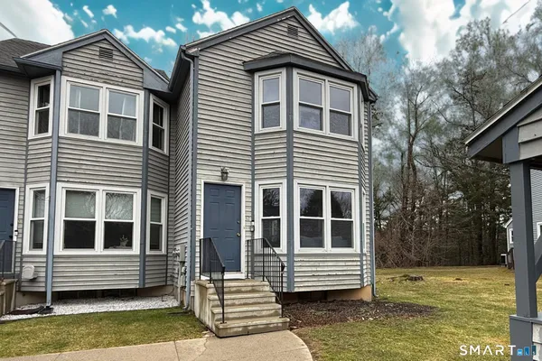 $240,000 | 32 Rushford Meade, Unit 32, Granby, CT 06035