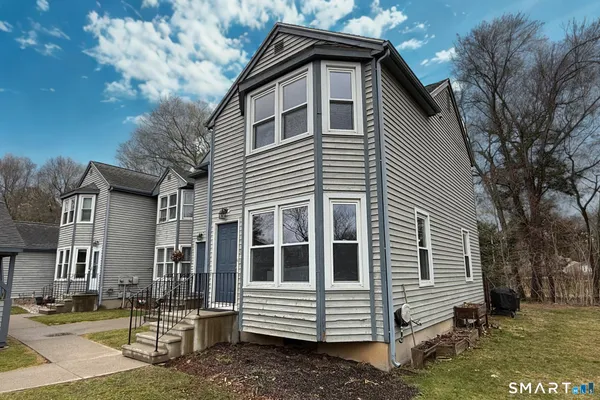 $240,000 | 32 Rushford Meade, Unit 32, Granby, CT 06035