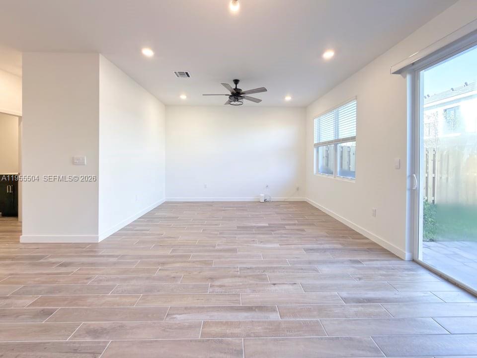 184 Northeast 13th Circle Homestead, FL 33033 - Photo 3 of 39