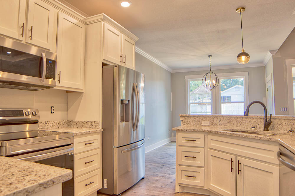43 Stuart Road Fort Oglethorpe, GA 30742 - Photo 10 of 43 kitchen 4