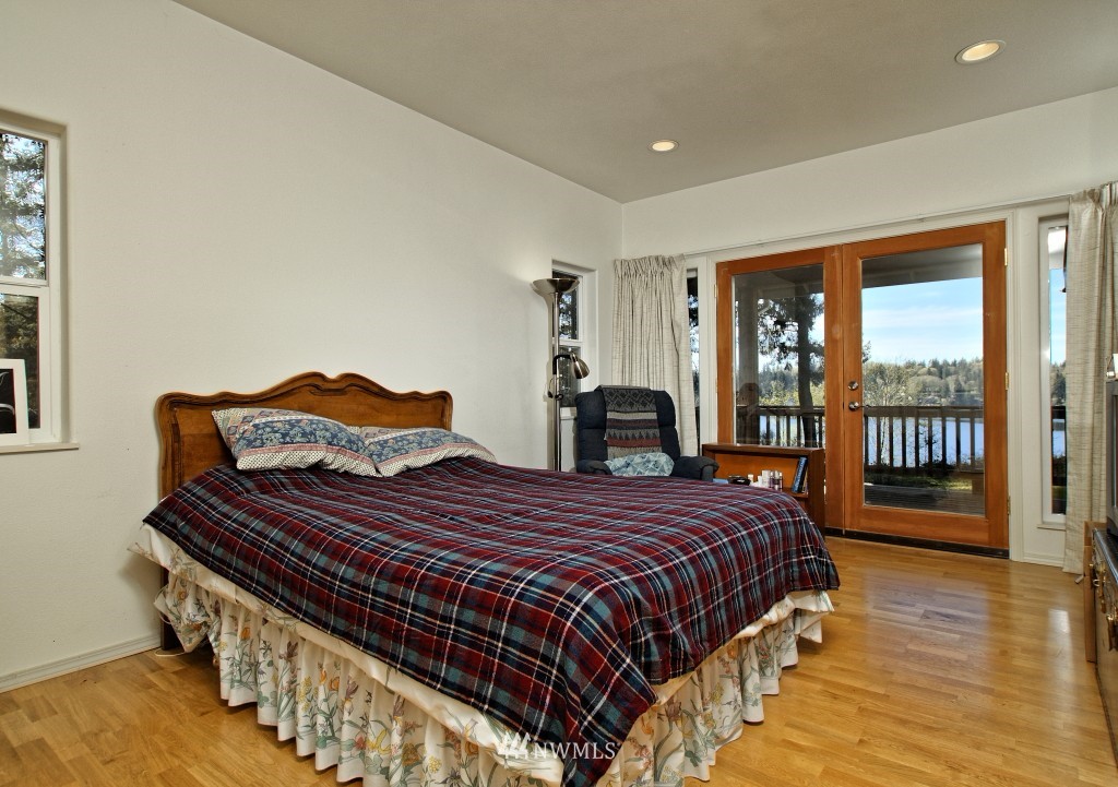 380 East Stretch Island Road South Grapeview, WA 98546 - Photo 16 of 25 Gallery Image 16