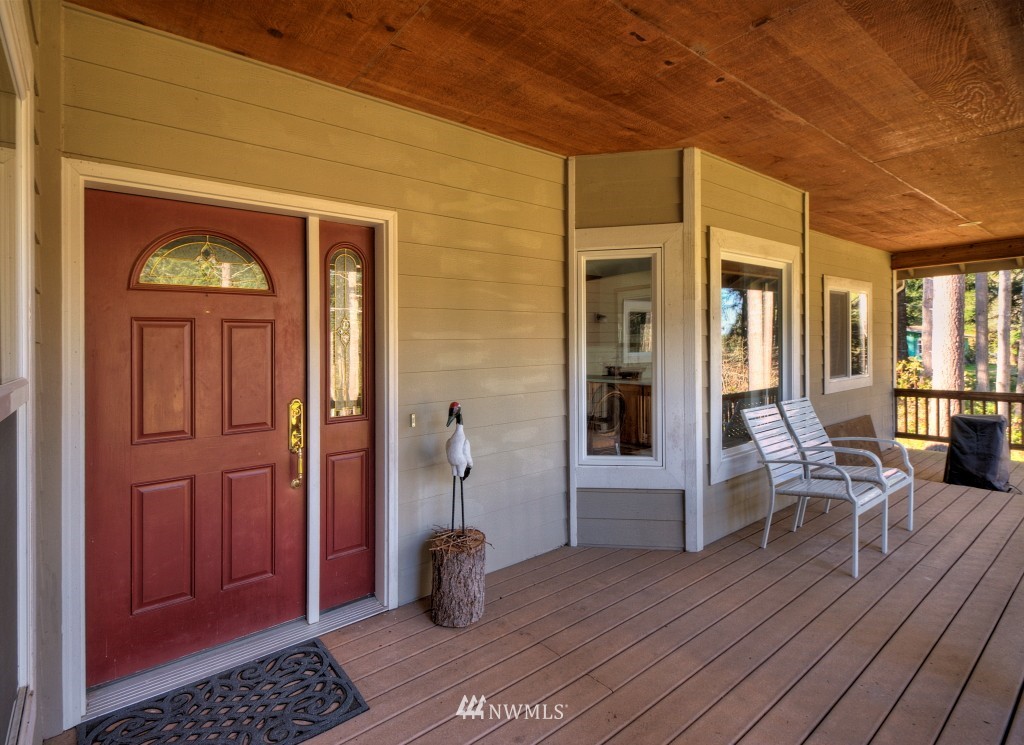 380 East Stretch Island Road South Grapeview, WA 98546 - Photo 6 of 25 Gallery Image 6