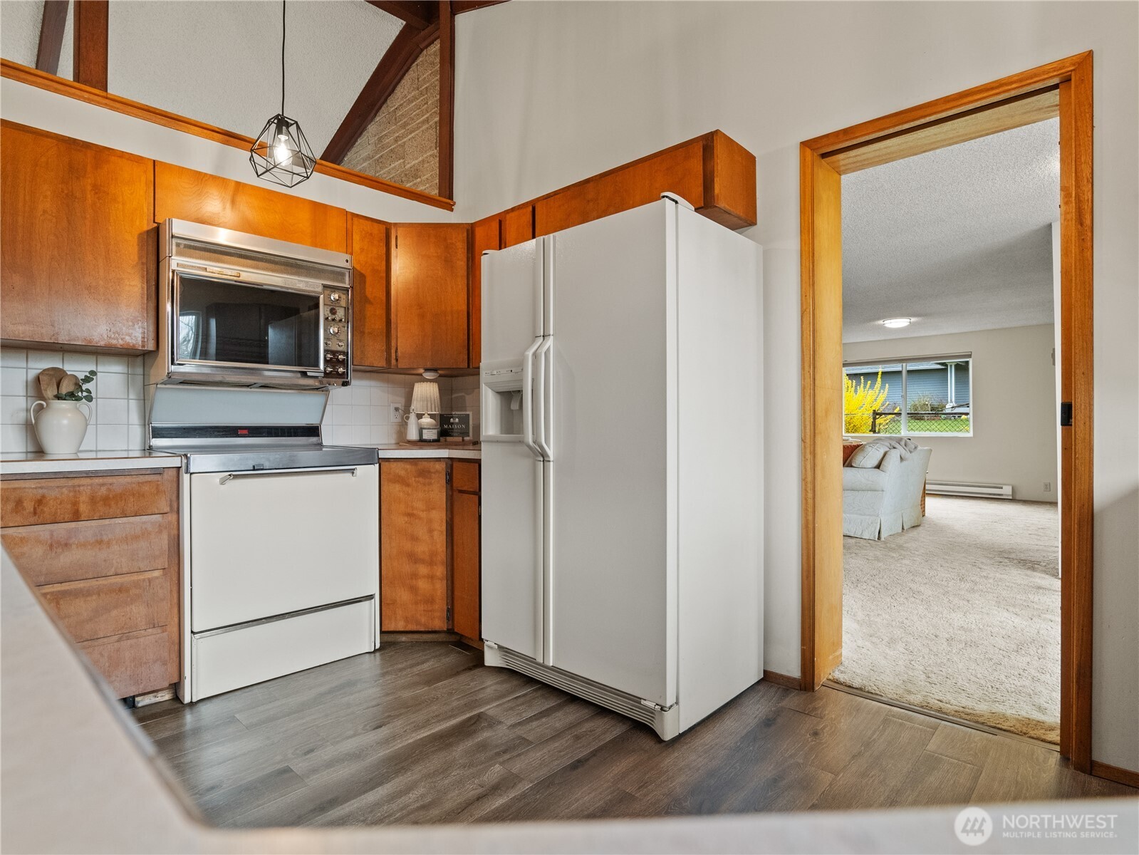 725 232nd Street Southeast Bothell, WA 98021 - Photo 12 of 34