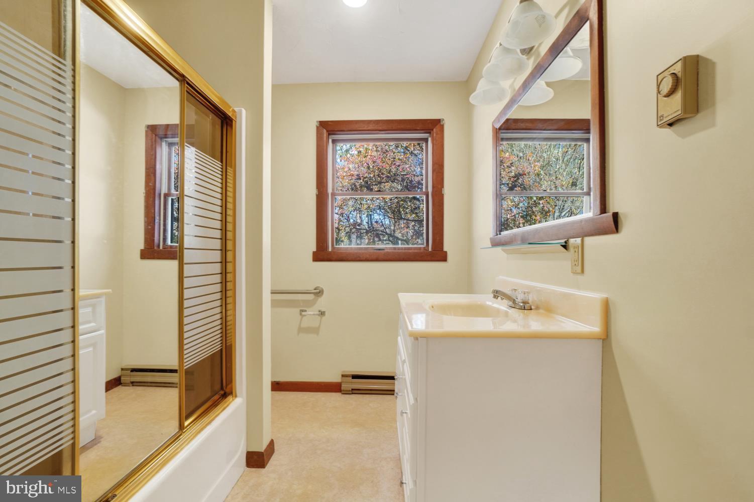 20075 Dutton Road Stewartstown, PA 17363 - Photo 14 of 33 Gallery Image 14