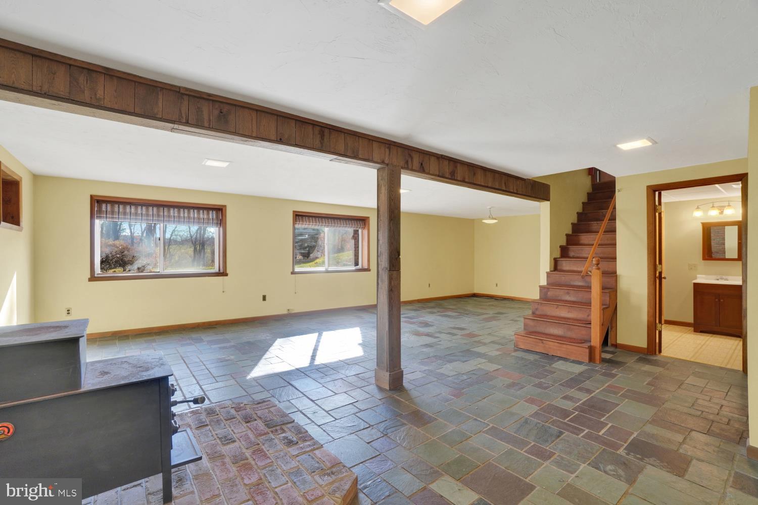 20075 Dutton Road Stewartstown, PA 17363 - Photo 15 of 33 Gallery Image 15