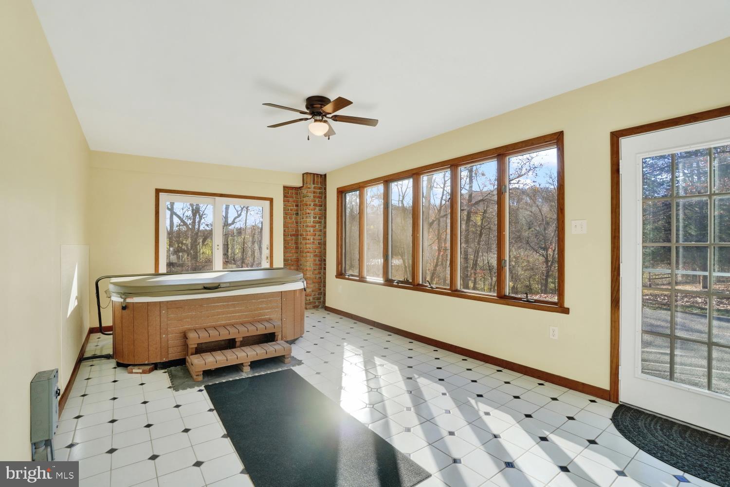 20075 Dutton Road Stewartstown, PA 17363 - Photo 21 of 33 Gallery Image 21