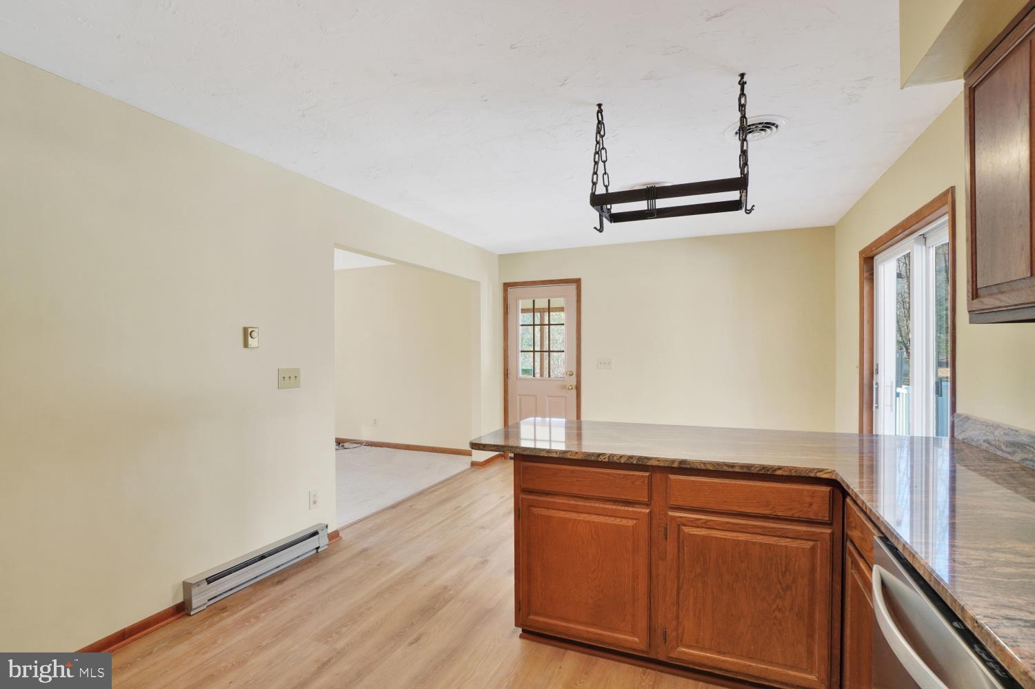 20075 Dutton Road Stewartstown, PA 17363 - Photo 10 of 33 Gallery Image 10