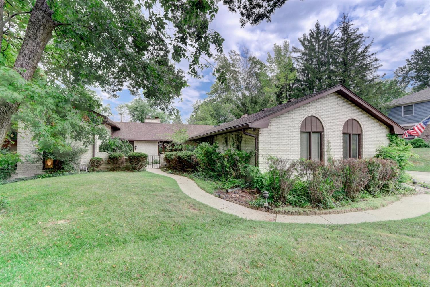 1995 Indianhead Road Dayton, OH 45459 - Photo 1 of 1