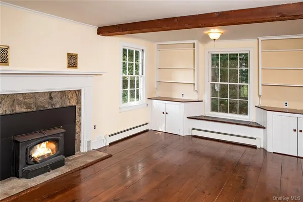 $2,600 | 332 A Quaker Hill Road, Pawling, NY 12564