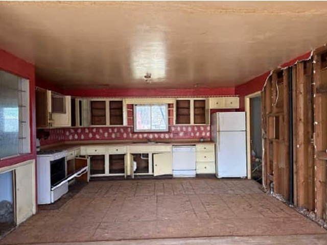308 South 3rd Street Brownstown, IL 62418 - Photo 5 of 9 a view of a kitchen with a large window