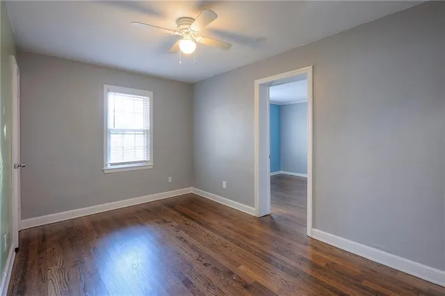 $245,000 | 9 West Pocahontas Lane, Kansas City, MO 64114