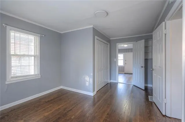 $245,000 | 9 West Pocahontas Lane, Kansas City, MO 64114