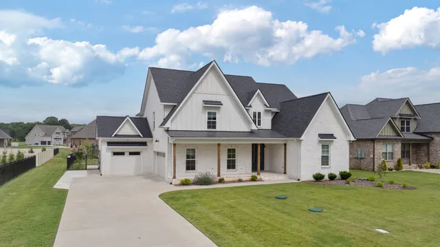 $869,900 | 2707 Congress Drive, Murfreesboro, TN 37128