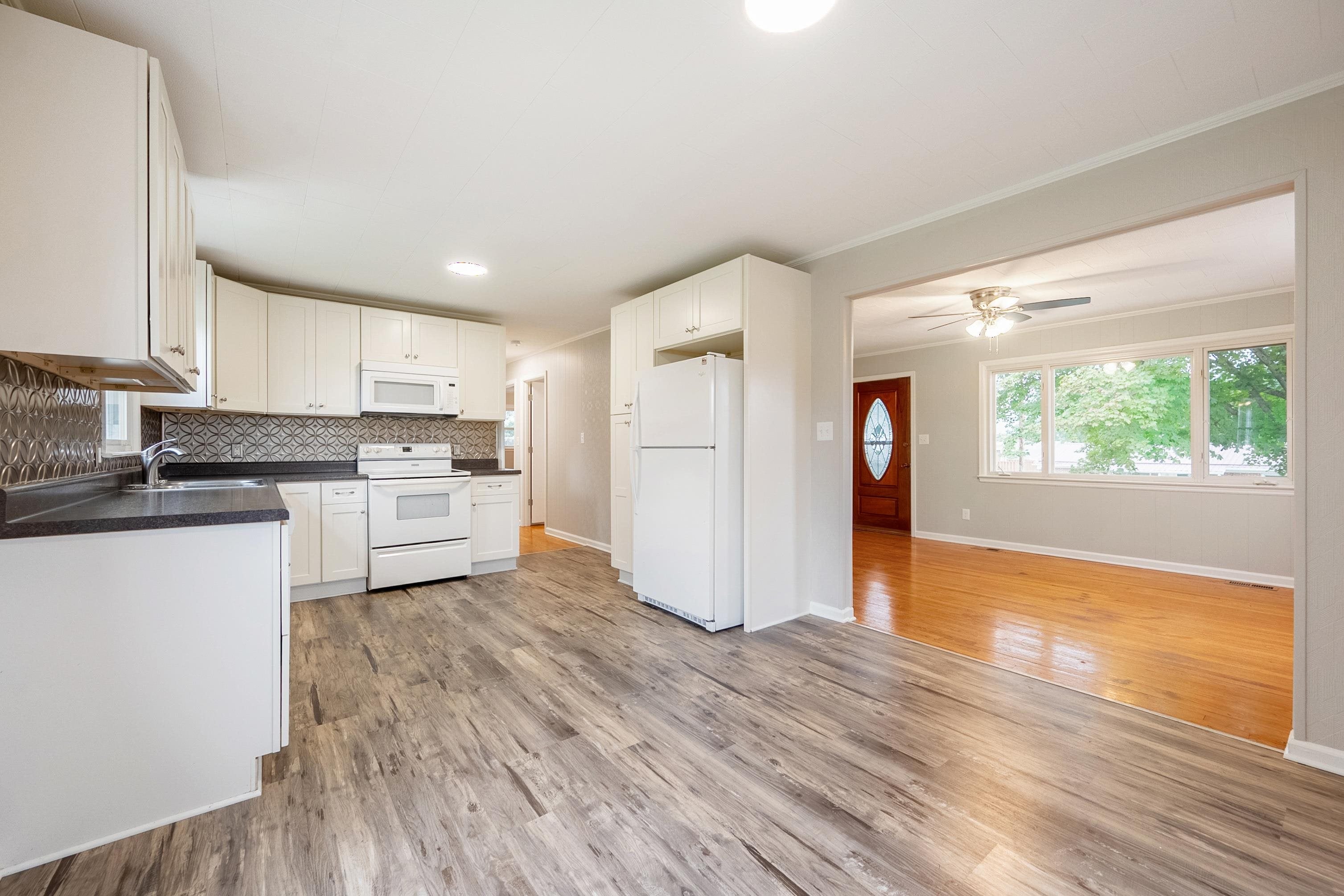 1112 Curve Road Pearisburg, VA 24134 - Photo 12 of 52 Gallery Image 12