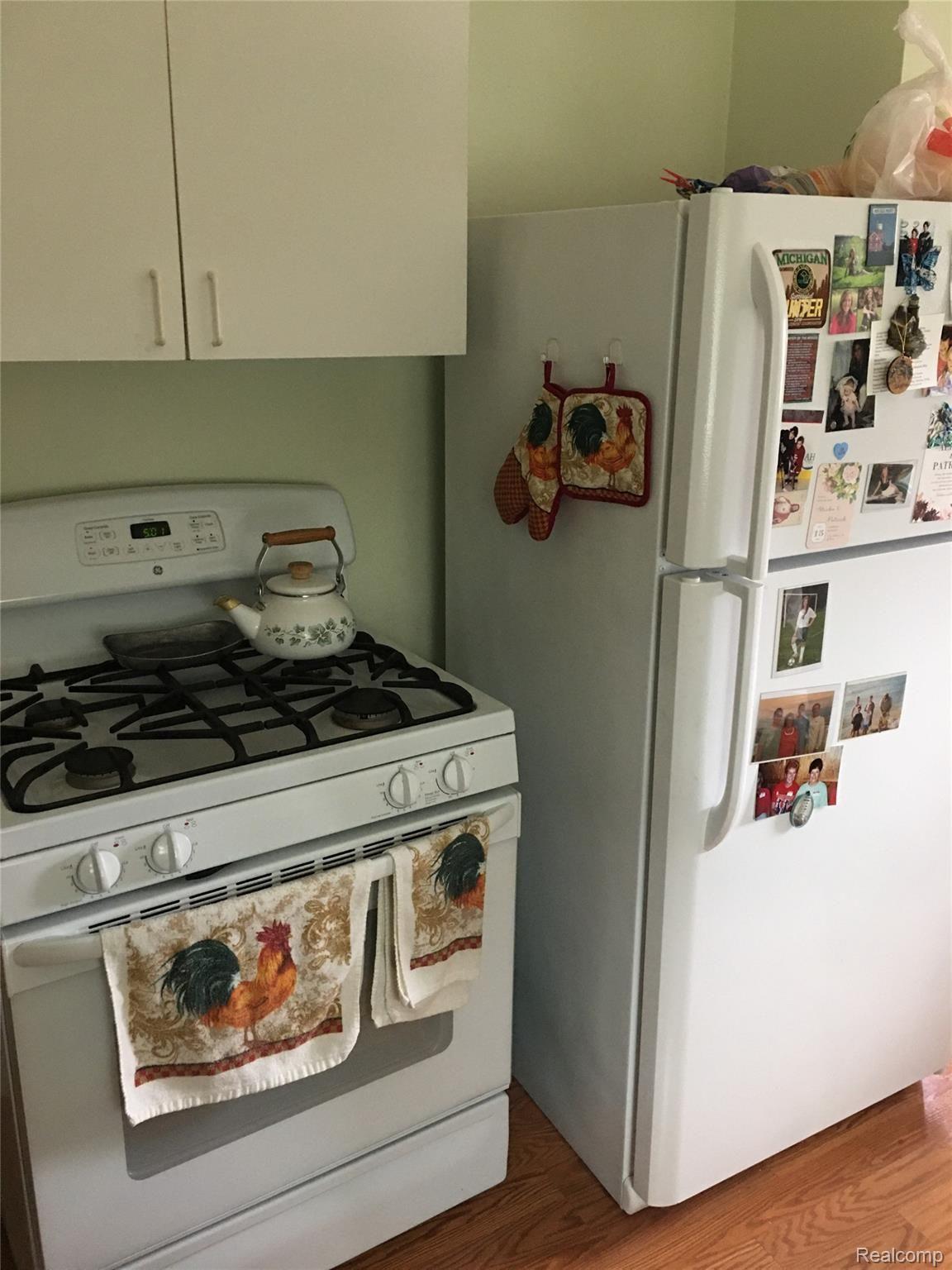 Stove and Refrigerator