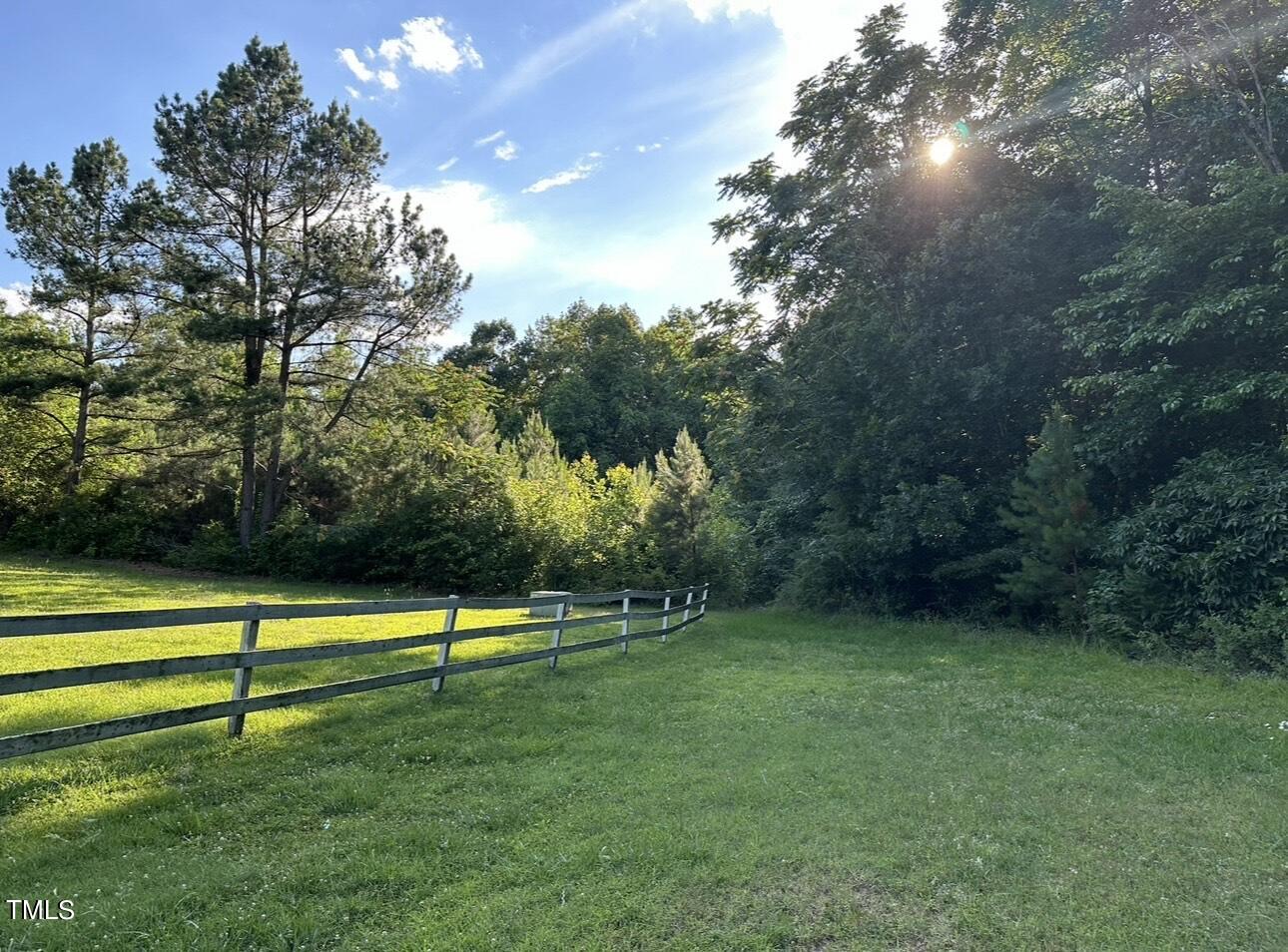 The land begins at the end of the fence!