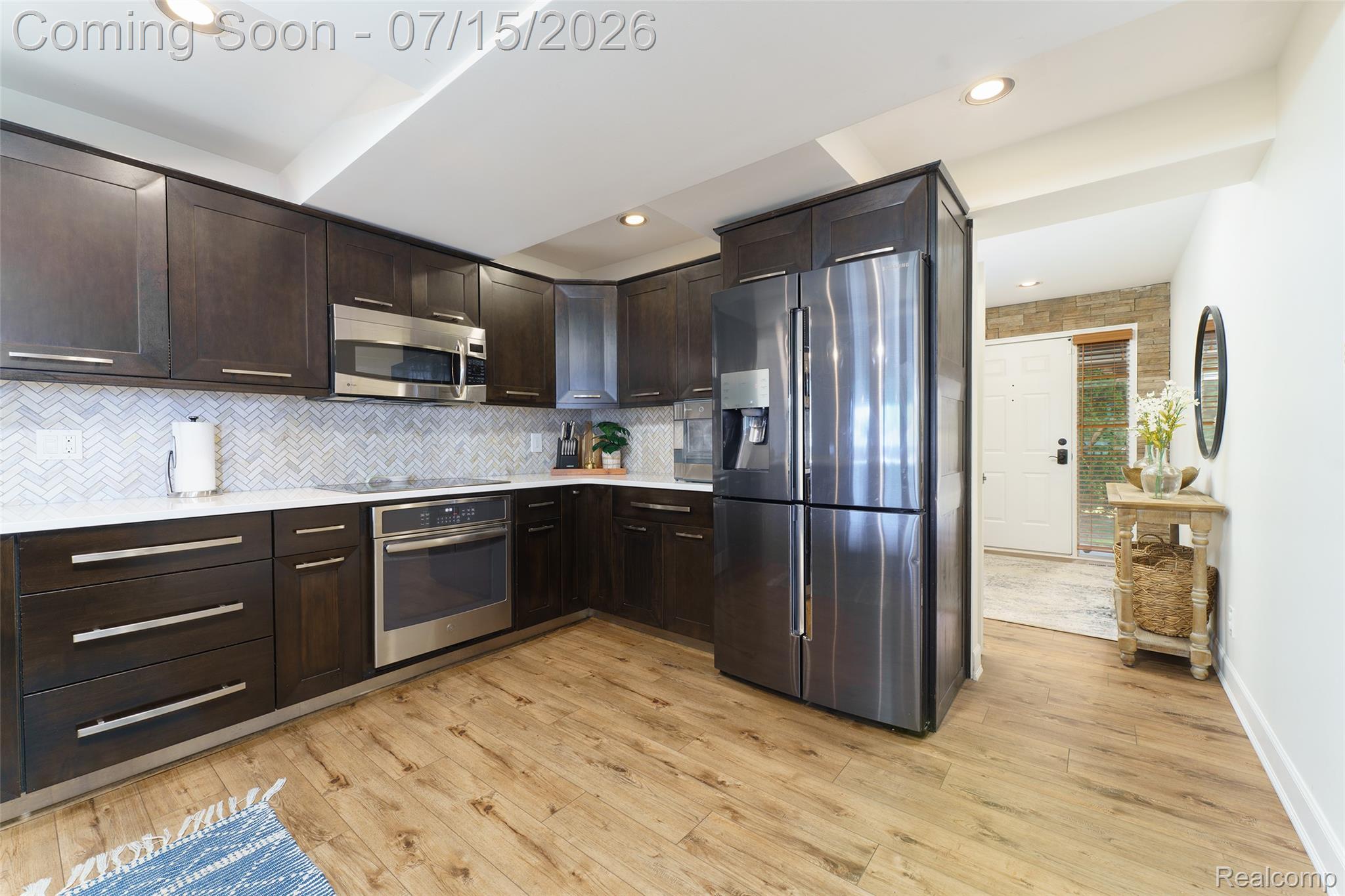 2226 Bowles Street Fenton, MI 48430 - Photo 6 of 24 18.jpg