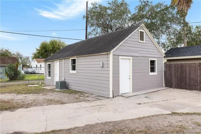 $179,999 | 1022 East Filmore Avenue, Harlingen, TX 78550