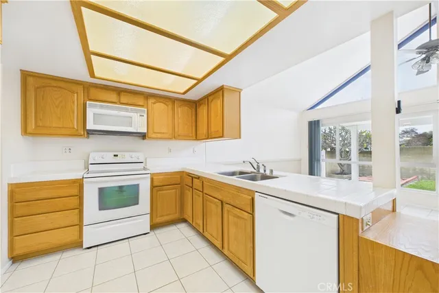 $999,000 | 5270 Vista Hermosa, Cypress, CA 90630