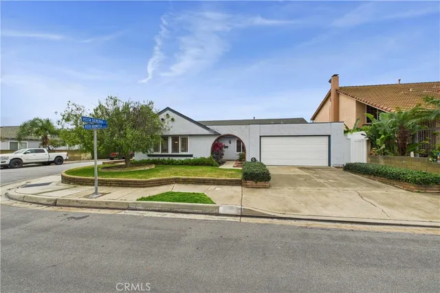 $999,000 | 5270 Vista Hermosa, Cypress, CA 90630