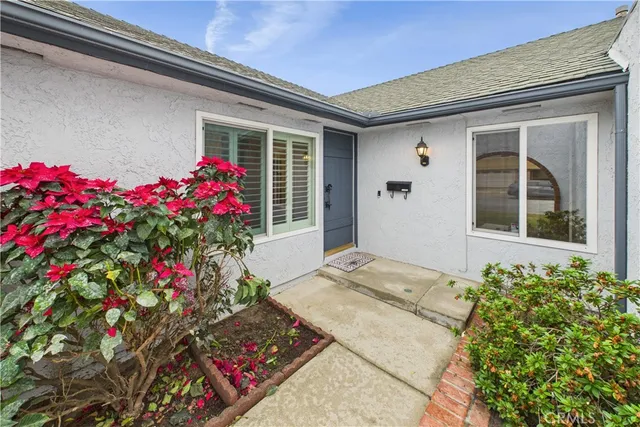 $999,000 | 5270 Vista Hermosa, Cypress, CA 90630