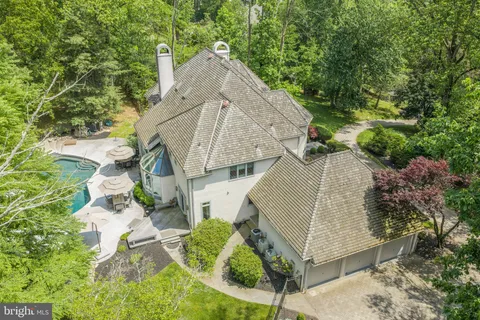 $1,750,000 | 46 Sleepy Hollow Drive, Newtown Square, PA 19073