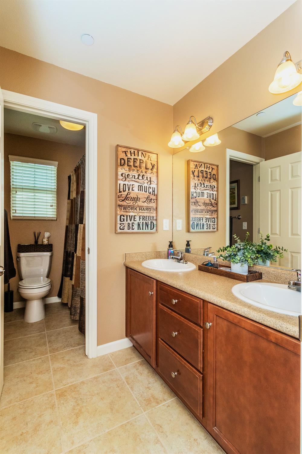 3651 Alcove Way Clovis, CA 93619 - Photo 13 of 24