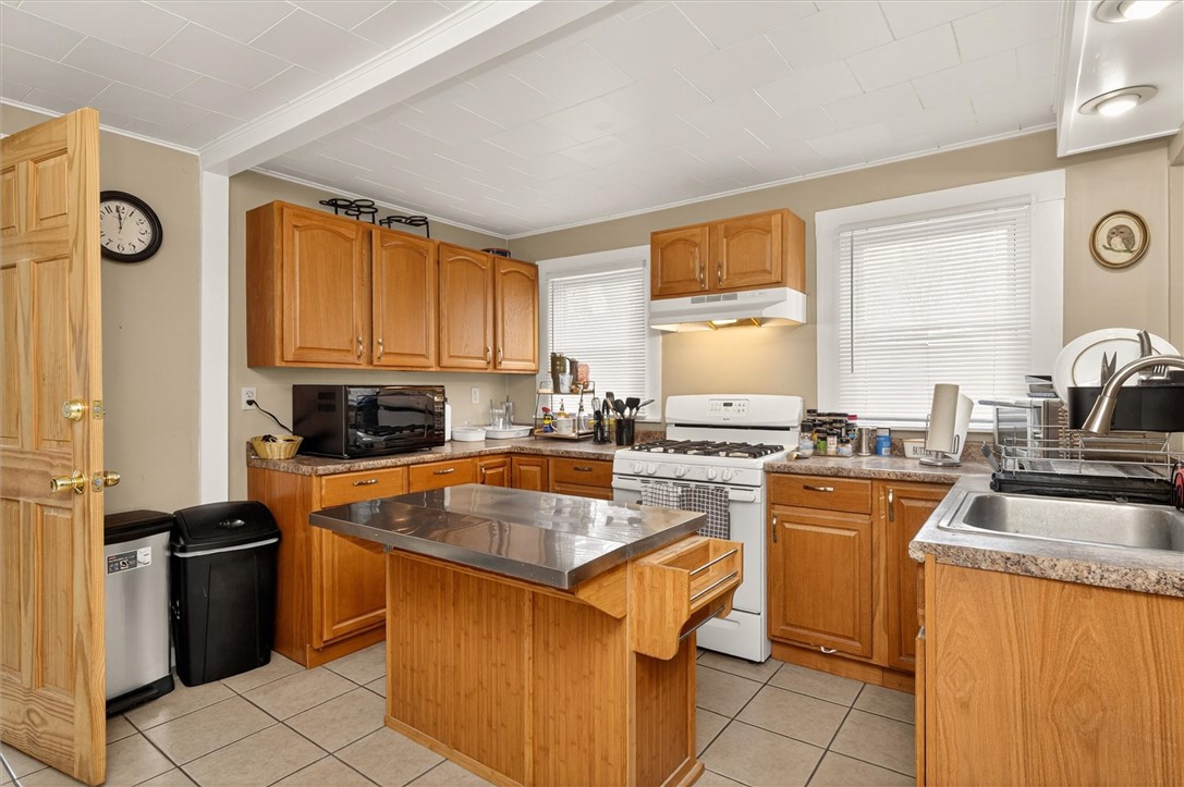 28 Croydon Road Rochester, NY 14610 - Photo 22 of 50