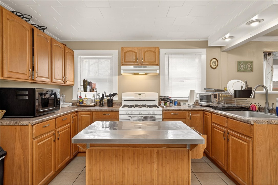 28 Croydon Road Rochester, NY 14610 - Photo 23 of 50