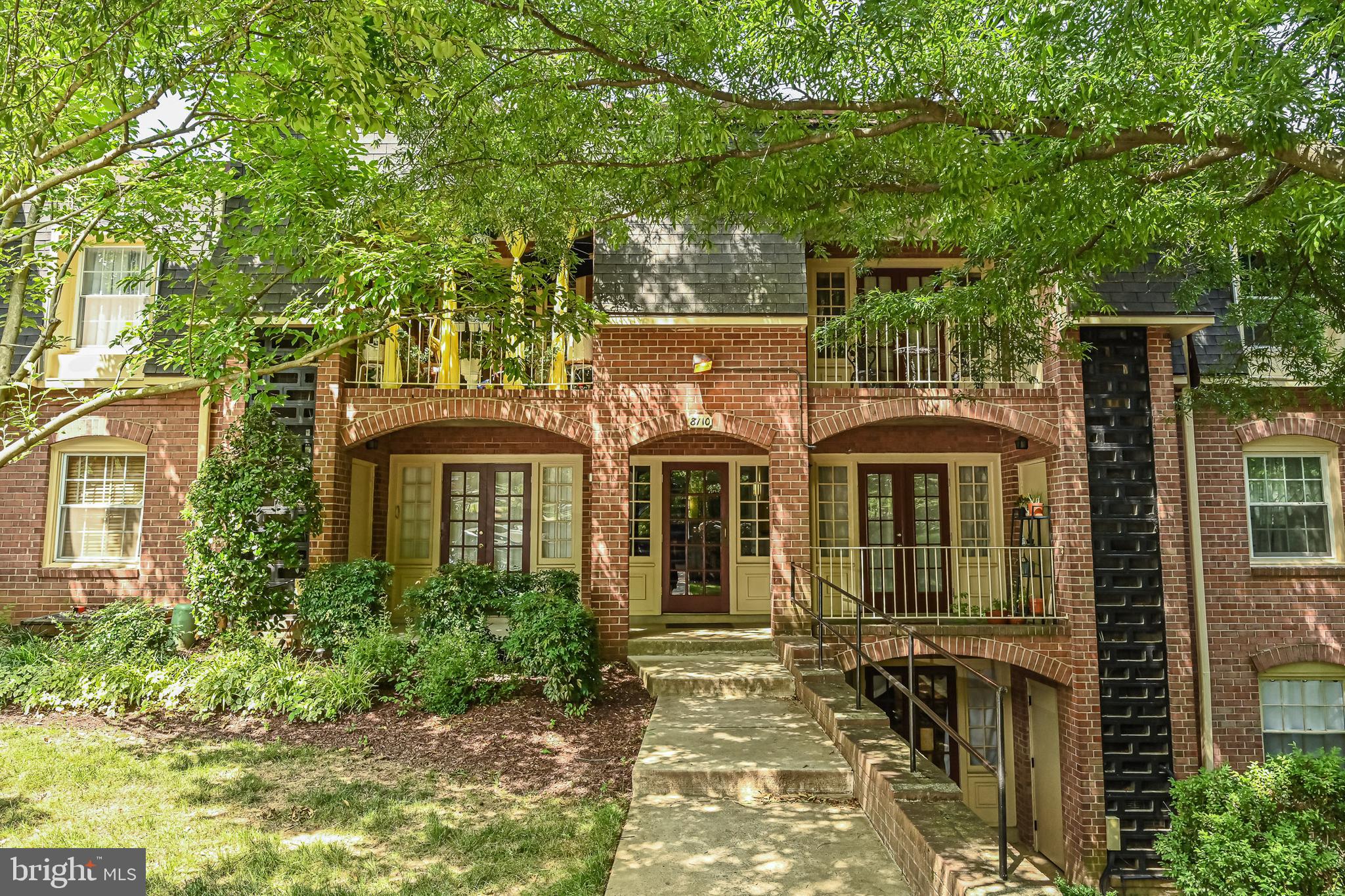 8110 Colony Point Road, Unit 216 Springfield, VA 22152 - Photo 3 of 28 Main Level Entry Unit