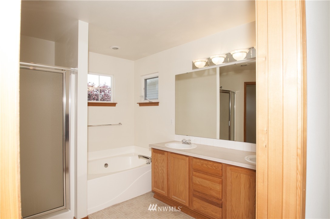 419 Graham Avenue Northeast Renton, WA 98059 - Photo 19 of 25