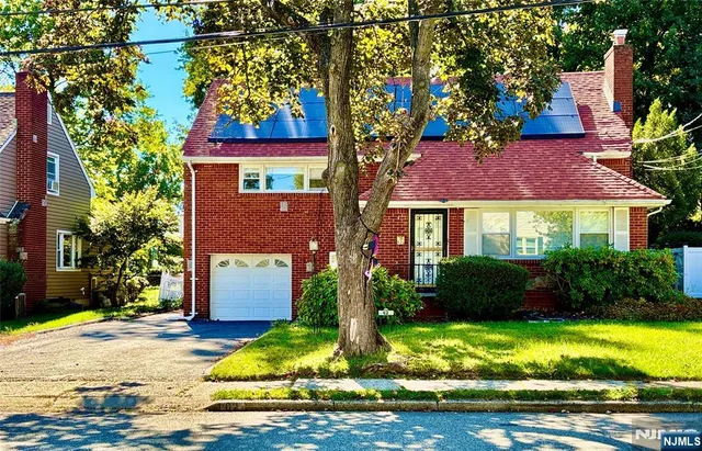 $4,150 | 62 Howland Avenue, Teaneck, NJ 07666