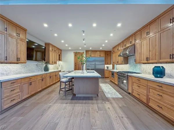 $6,988,000 | 887 South Dyer Circle, Incline Village, NV 89451