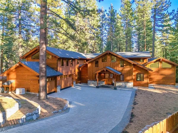 $6,988,000 | 887 South Dyer Circle, Incline Village, NV 89451