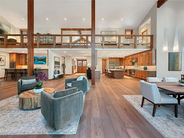 $6,988,000 | 887 South Dyer Circle, Incline Village, NV 89451