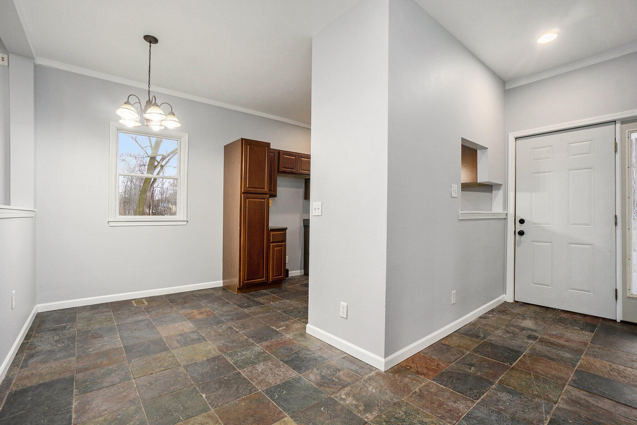 410 8th Street Three Rivers, MI 49093 - Photo 6 of 17 007_dsc07504