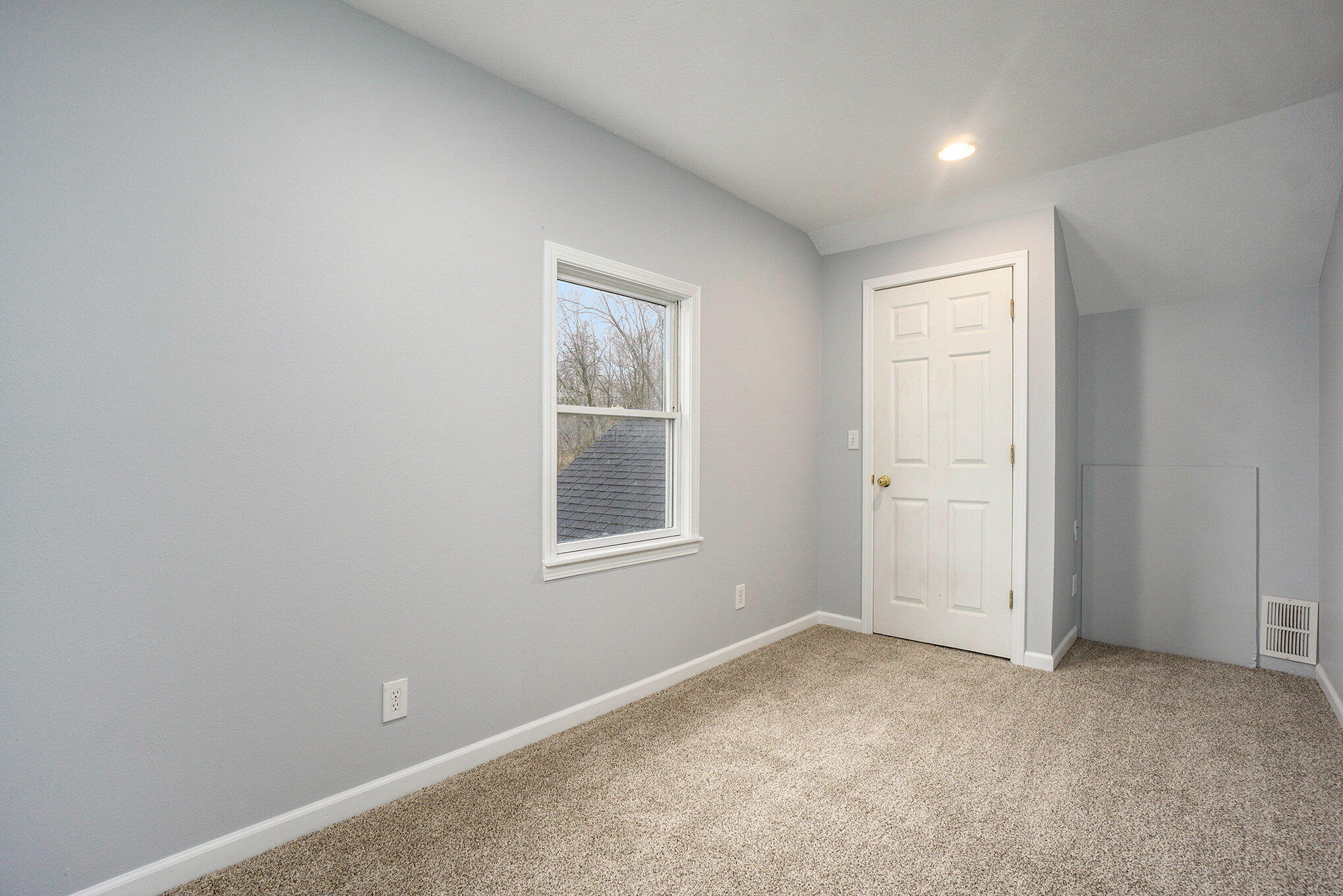 410 8th Street Three Rivers, MI 49093 - Photo 10 of 17 012_dsc07492