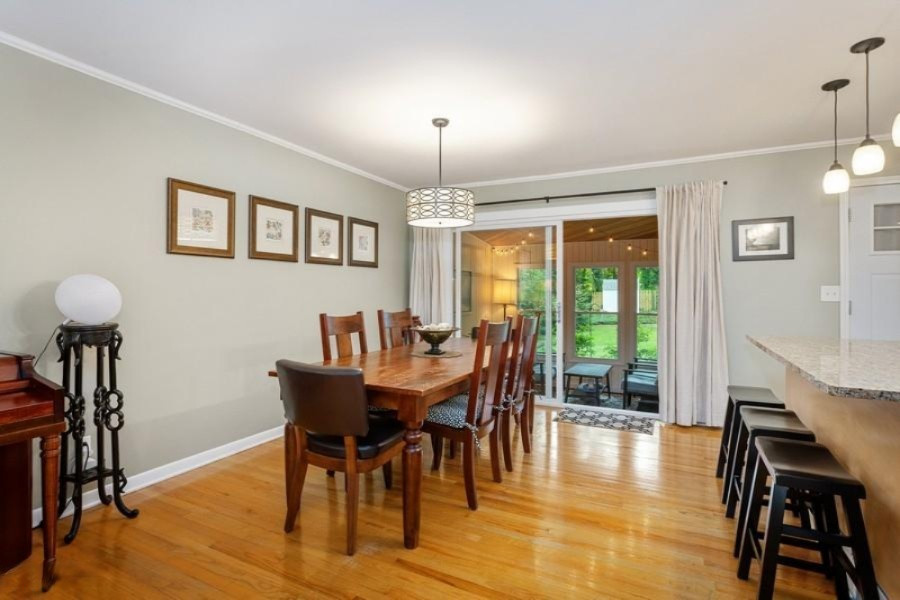 14775 Lakeshore Road Lakeside, MI 49116 - Photo 5 of 22 05_14775LakeshoreRd_2_DiningRoom_LowRes