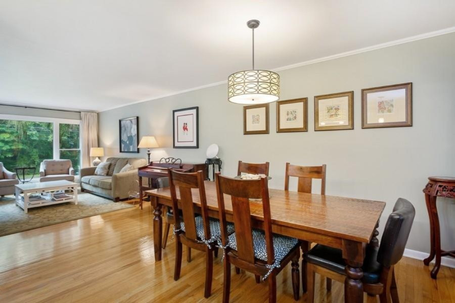 14775 Lakeshore Road Lakeside, MI 49116 - Photo 7 of 22 07_14775LakeshoreRd_369002_DiningRoom_Lo