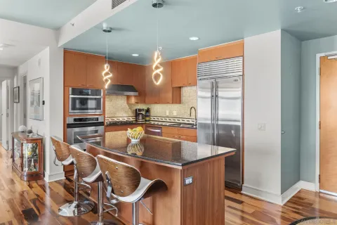 $950,000 | 645 Front Street, Unit 1604, San Diego, CA 92101