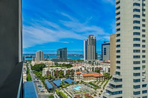 $950,000 | 645 Front Street, Unit 1604, San Diego, CA 92101