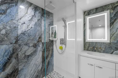 $950,000 | 645 Front Street, Unit 1604, San Diego, CA 92101