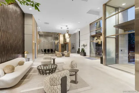 $950,000 | 645 Front Street, Unit 1604, San Diego, CA 92101