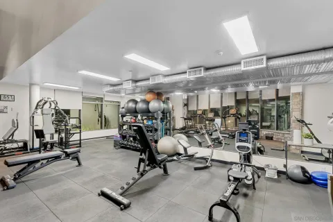 $950,000 | 645 Front Street, Unit 1604, San Diego, CA 92101