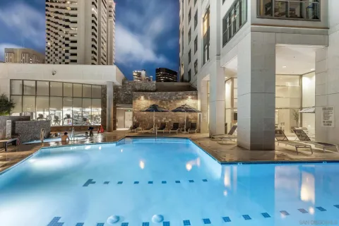 $950,000 | 645 Front Street, Unit 1604, San Diego, CA 92101