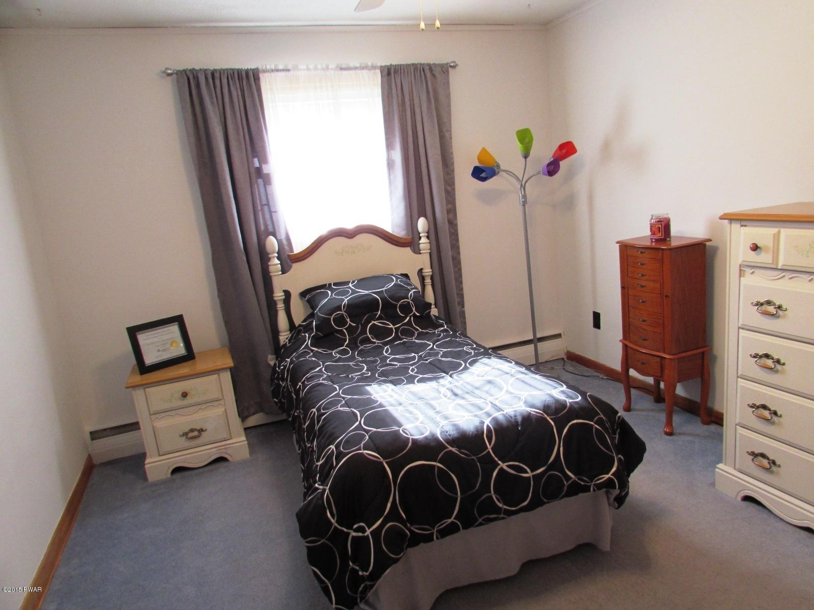 202 T Rt 351 Moscow, PA 18444 - Photo 21 of 38 Gallery Image 21