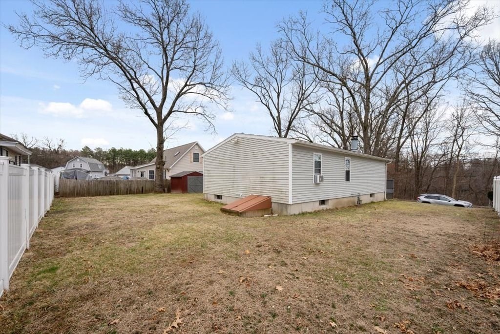 105 Geneva Street Springfield, MA 01151 - Photo 26 of 39 a view of outdoor space and yard