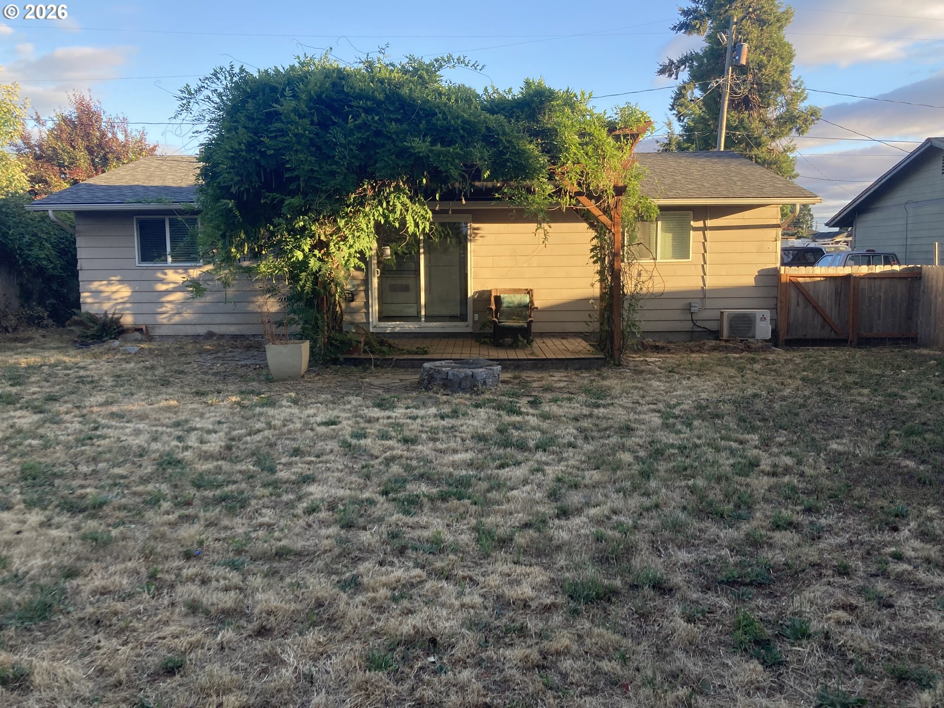 3960 Virginia Avenue Springfield, OR 97478 - Photo 3 of 20
