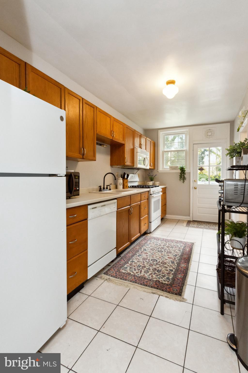 621 Stamford Road Baltimore, MD 21229 - Photo 15 of 48 Gallery Image 15
